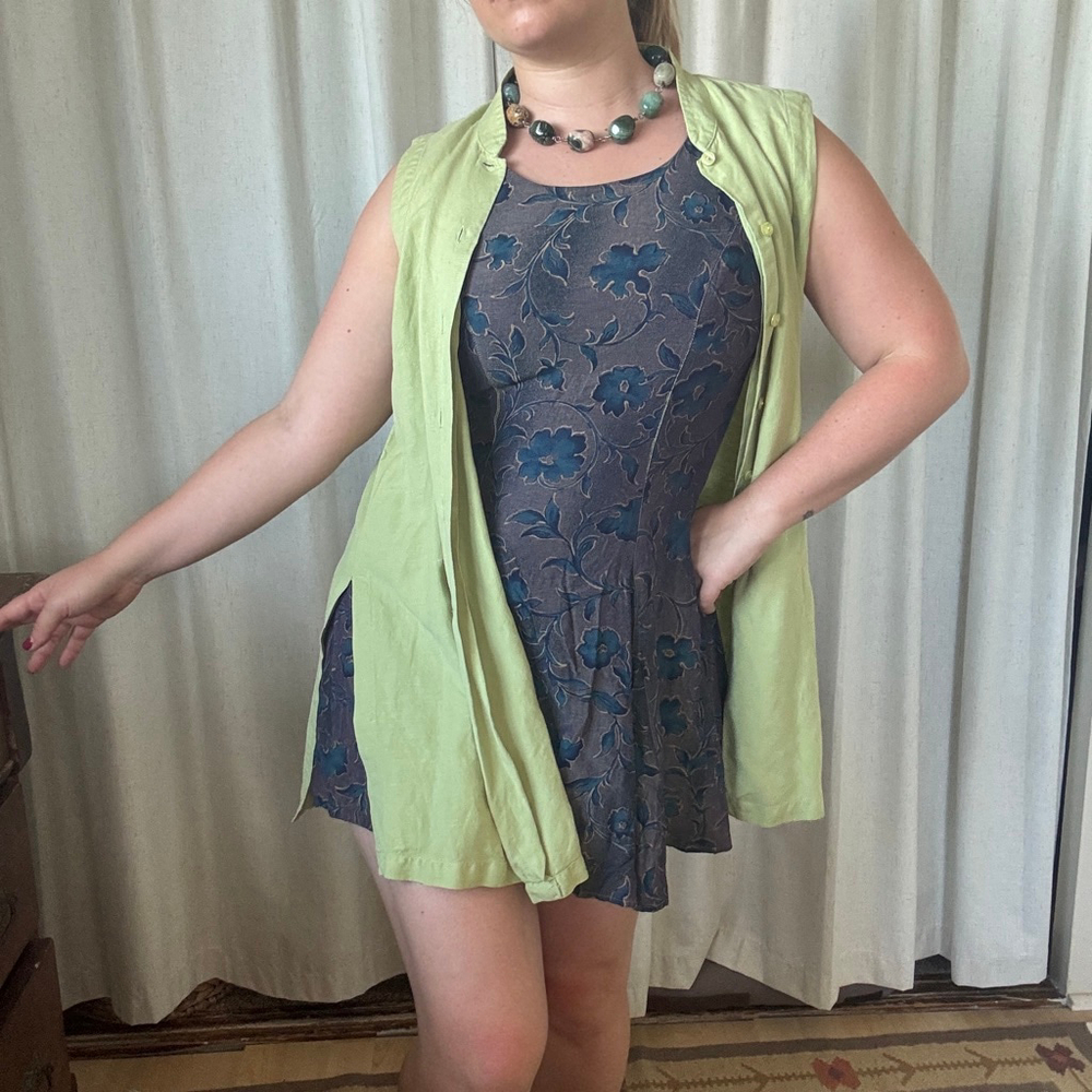 Charlie's Court Vintage Linen Long Vest • Size: L